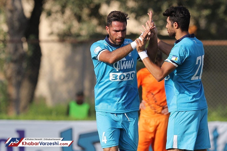 به بهشت زهرا آمدم تا بگویم مظلومی را فراموش نکرده‌ام