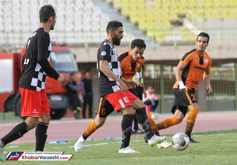 اکسین در کمین سرخپوشان