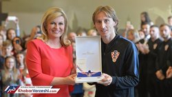 عکس| تبریک رئیس‌جمهور به کاپیتان