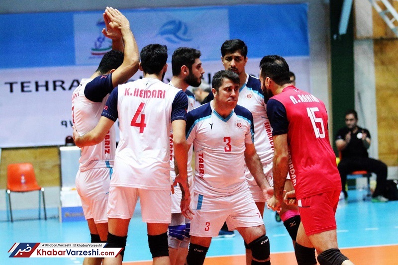 حسینی: صلواتی و برای رضای خدا بازی می‌کنیم