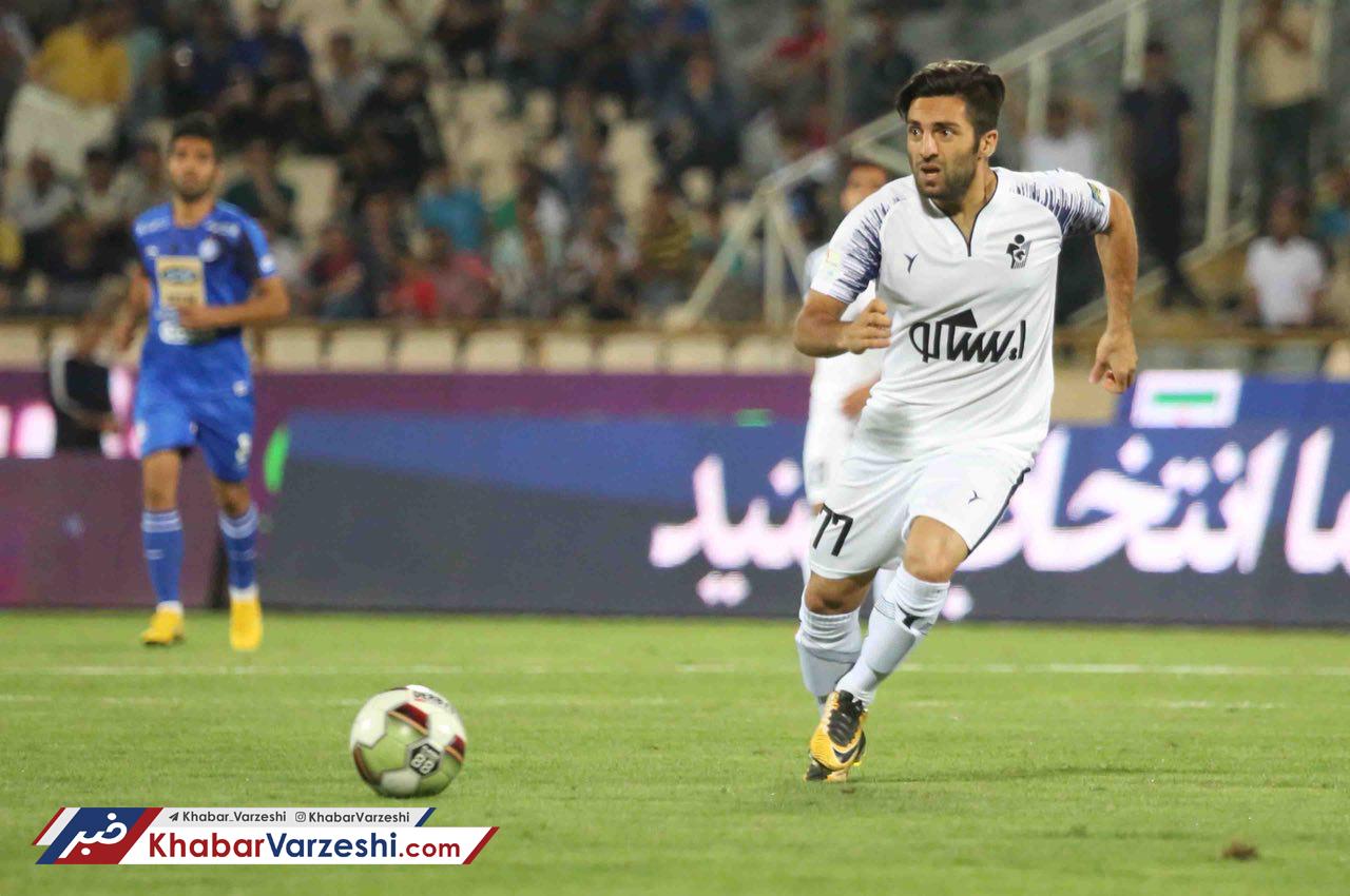 بیشتر دوست دارم تراکتور قهرمان شود تا پرسپولیس