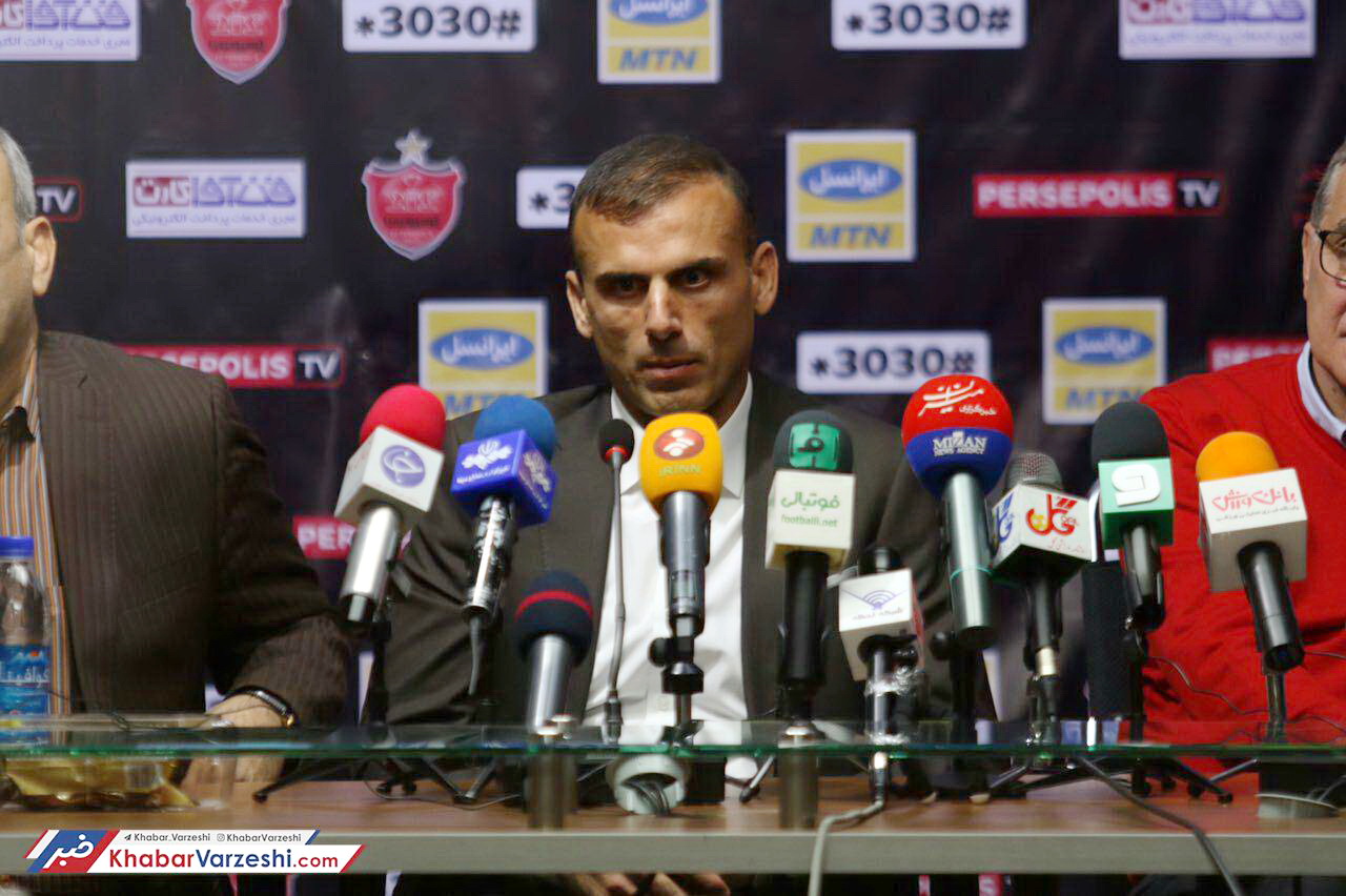حسینی: کاری نکنند که دودش به چشم پرسپولیس برود