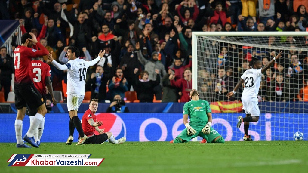 عکس| اتفاق خنده‌دار برای مدافع منچستریونایتد