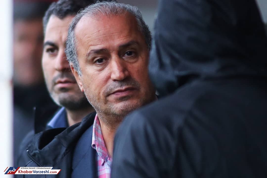 تاج و همه دوستان بازنشسته ماندنی شدند