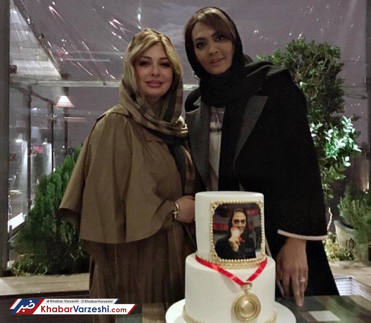 عکس| خانم بازیگر در مراسم قهرمانی منصوریان