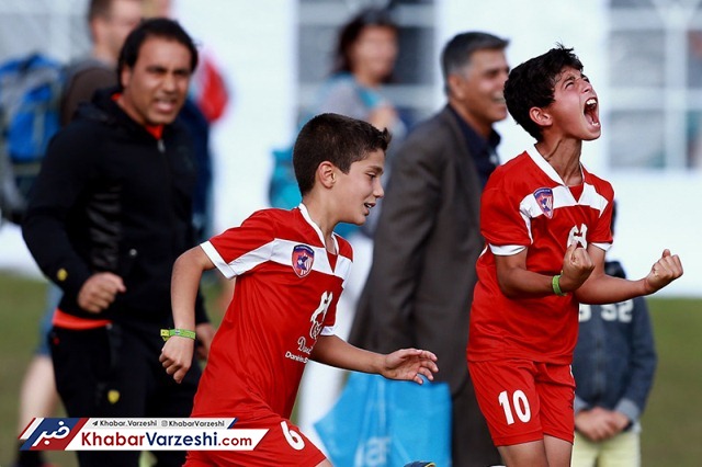 کیا؛ قهرمان زودهنگام نوجوانان