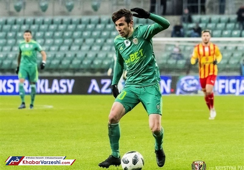 شکست اشلانسک در حضور احمدزاده