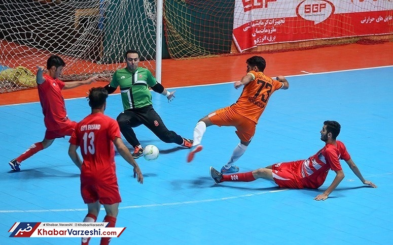 شکست فرش‌آرا و پیروزی پرگل گیتی‌پسند