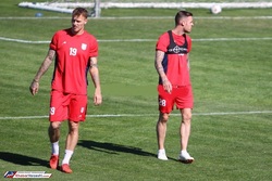 لی هری اروین همچنان بلاتکلیف است