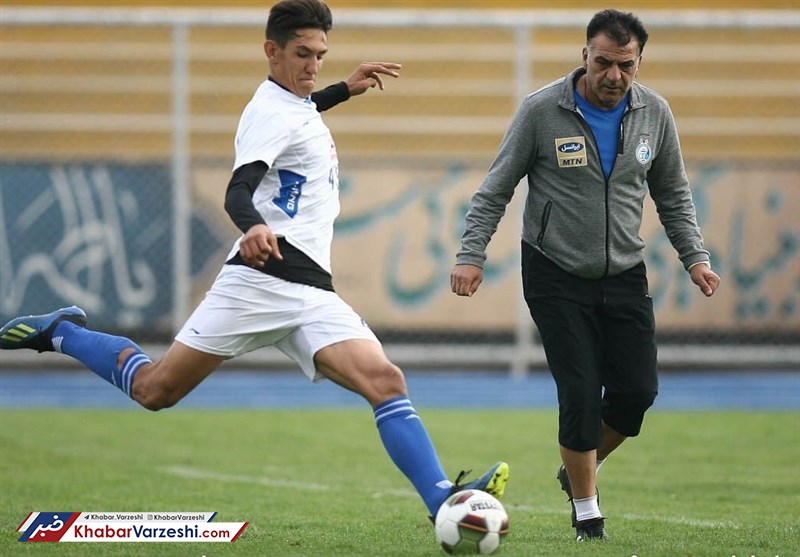 بازیکن جوان استقلال خواهان جدایی شد