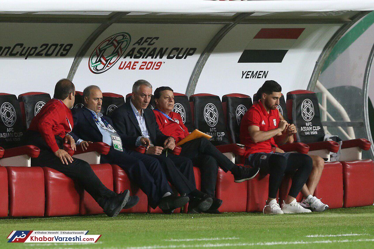 عکس| بازنشسته های فدراسیون ایران روی نیمکت یمن!