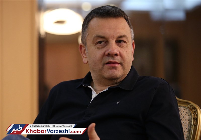 کولاکوویچ سکان دار تیم ملی والیبال ایران باقی ماند