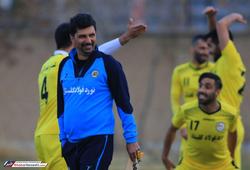 قرارداد سرمربی گل ریحان تمدید شد