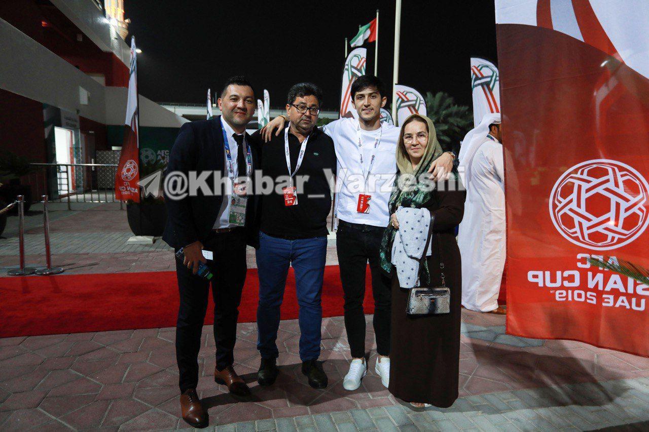 عکس| خانواده سردار تماشاگر باخت سنگین ترکمنستان