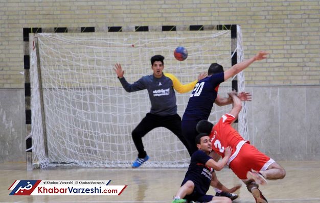 پیشگامانی‌ها همچنان پیروز لیگ هندبال کشور هستند