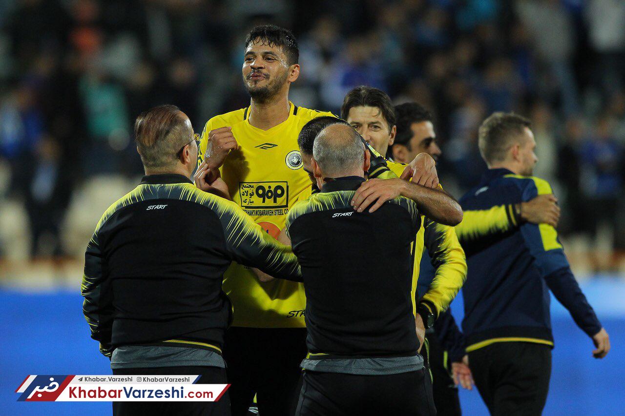 یورش قلعه‌نویی به جام با ۲ مثلث مرگبار