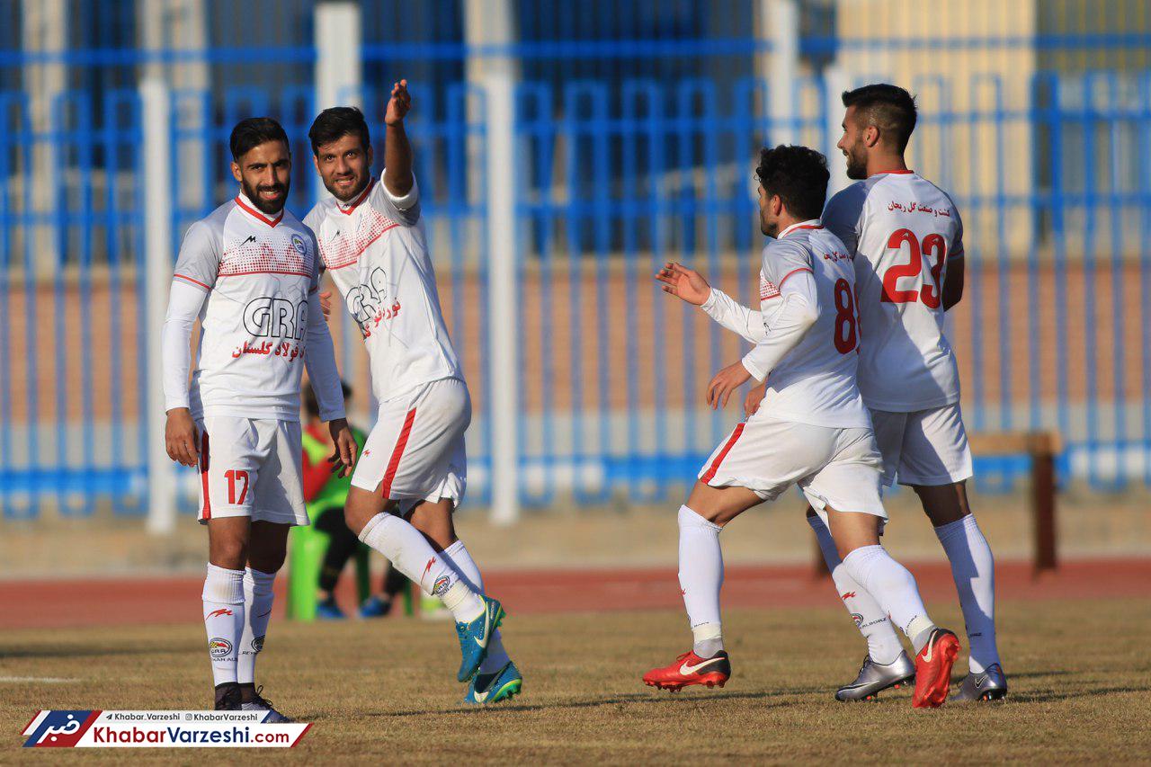 گزارش تصویری| پیروزی خارج ازخانه گل ریحان مقابل بادران در لیگ دسته اول
