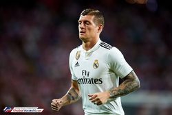 کروس پشیمان از گذشته، امیدوار به آینده