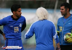 هر چه تماس می گیریم، تلفن همراه حاجیلو خاموش است