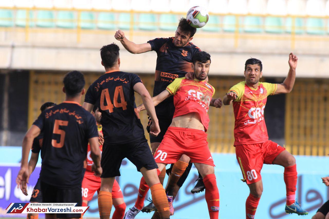 نیمکت متزلزل مربیان دسته اول