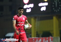 اسماعیلی فر: باید لطف هواداران را جبران کنیم