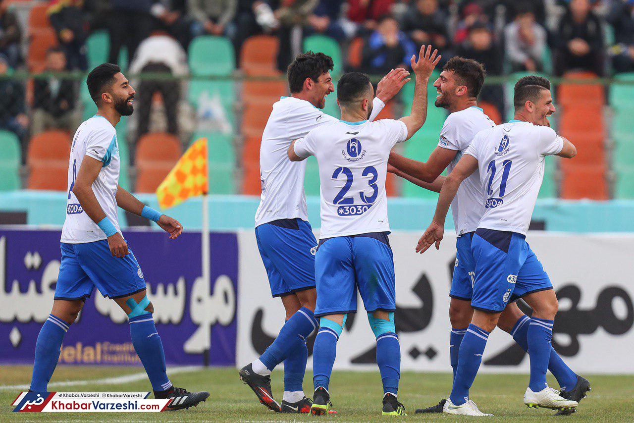 استقلال، پیکان را به چهارمیخ کشید