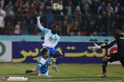 استقلال - بادران؛ پشت درهای بسته