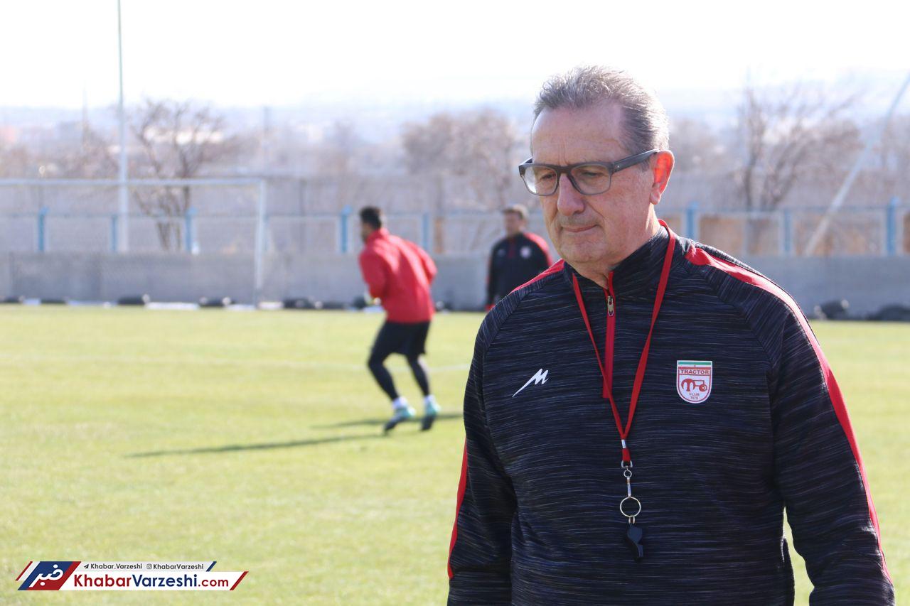 لیکنز: باحمایت هواداران به دنبال سه امتیاز بازی هستیم