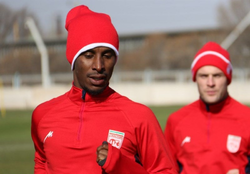 قرارداد هافبک اسبق میلان با تراکتور تعلیق شد