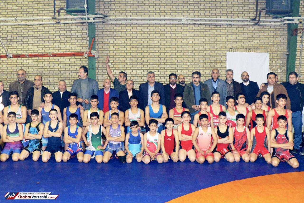 اولین دوره مسابقات کشتی آزاد یادواره شهدای بهشت زهرا