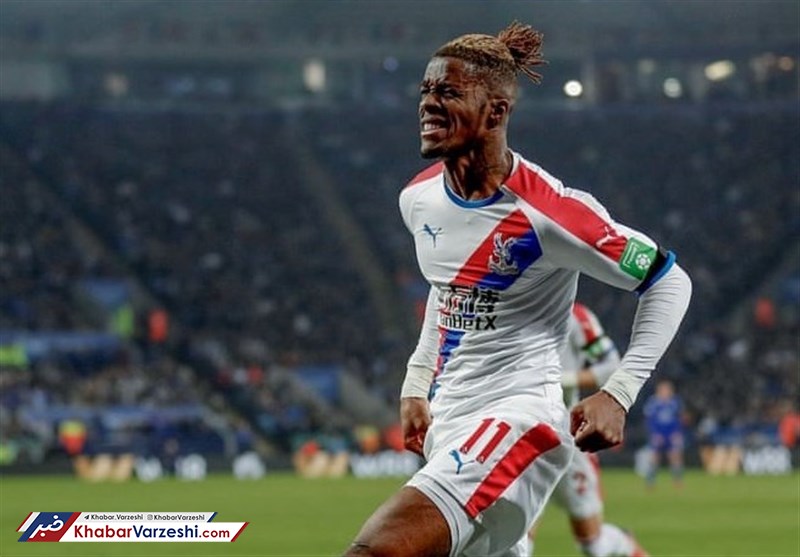 کریستال‌ در گلوی روباه گیر کرد