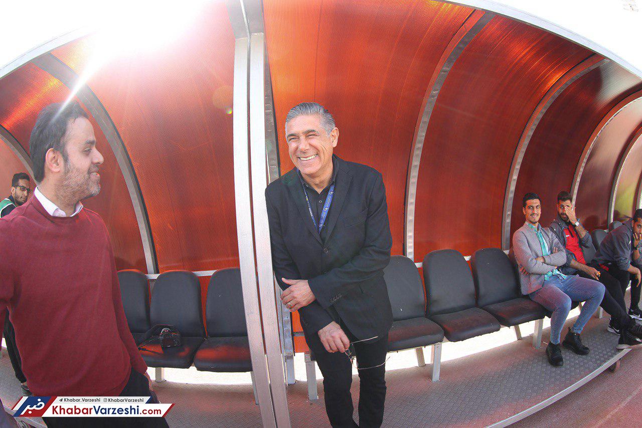 قطبی روی نوار شکست