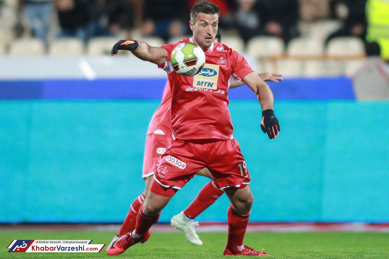 بودیمیر: هنوز به فضای فوتبال ایران عادت نکرده‌ام