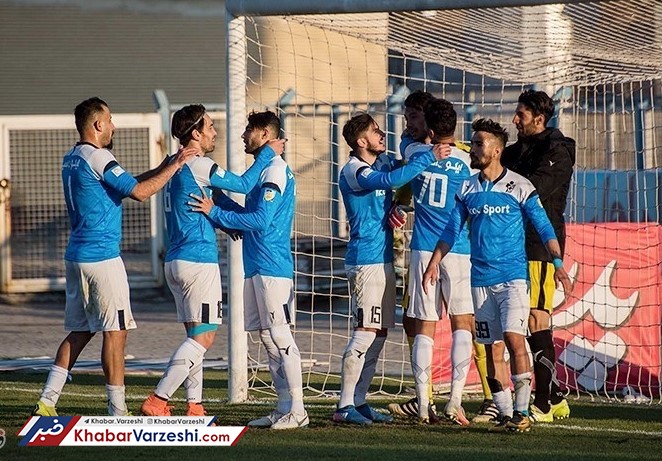 برد خارج از خانه پیکان مقابل استقلال خوزستان