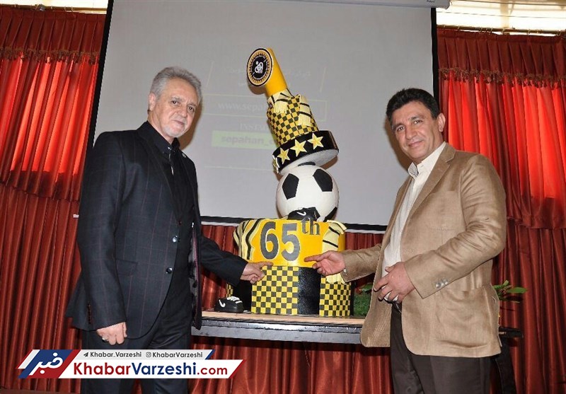 با فوتبال «علی اصغری» قهرمان ایران و آسیا می‌شویم