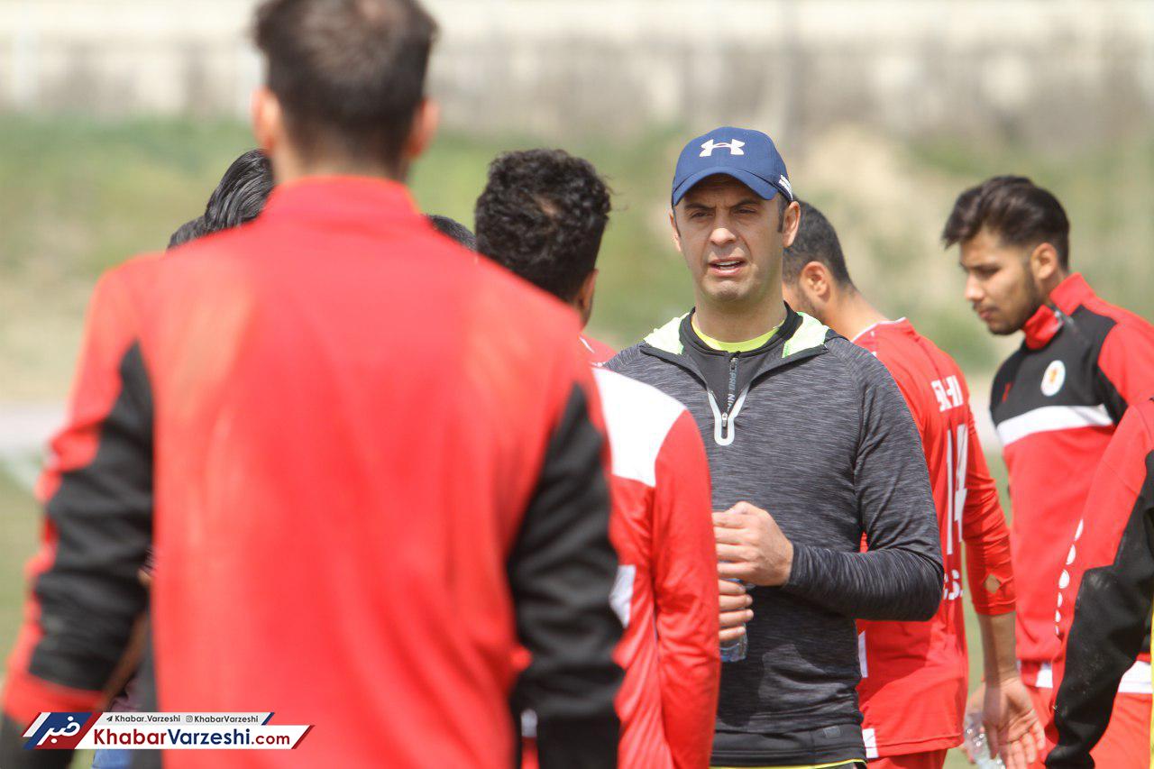 گزارش تصویری| مراسم معارفه مهدی پاشازاده در اولین تمرین سرخپوشان پاکدشت با کادر فنی جدید