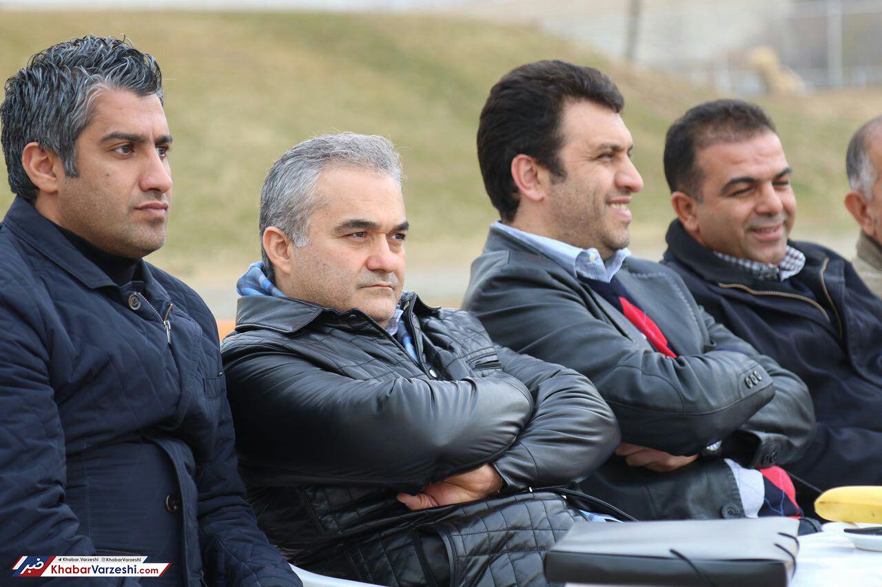 صنیعی‌فر رسما از مالکیت نساجی انصراف داد