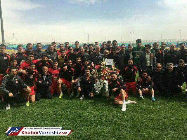 رایزنی یک پیشکسوت با مجلسی ها برای بازگشت / درویش پاسخ تماسش را هم نداد