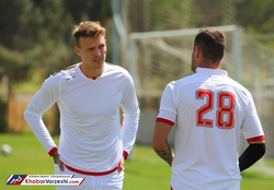 بازی پیچیده مهاجم اسکاتلندی با باشگاه تراکتورسازی