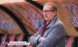 لینکز، راضی از ارکستر تی‌تی‌ها