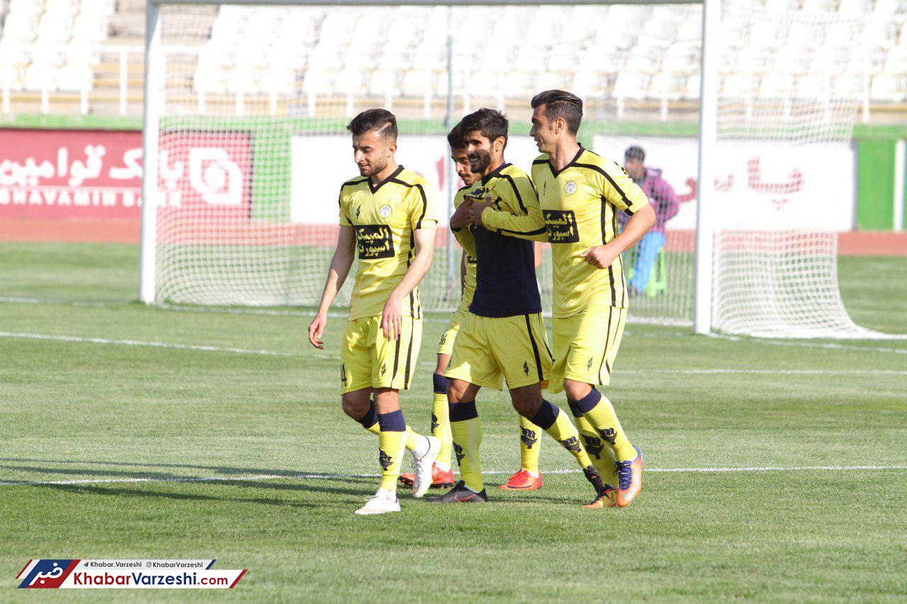 گزارش تصویری| شکست سنگین سرخپوشان پاکدشت برابر فجر سپاسی