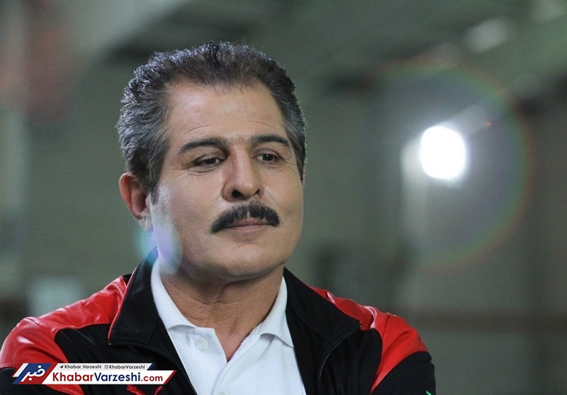 اخراج مربی استقلالی از پرسپولیس