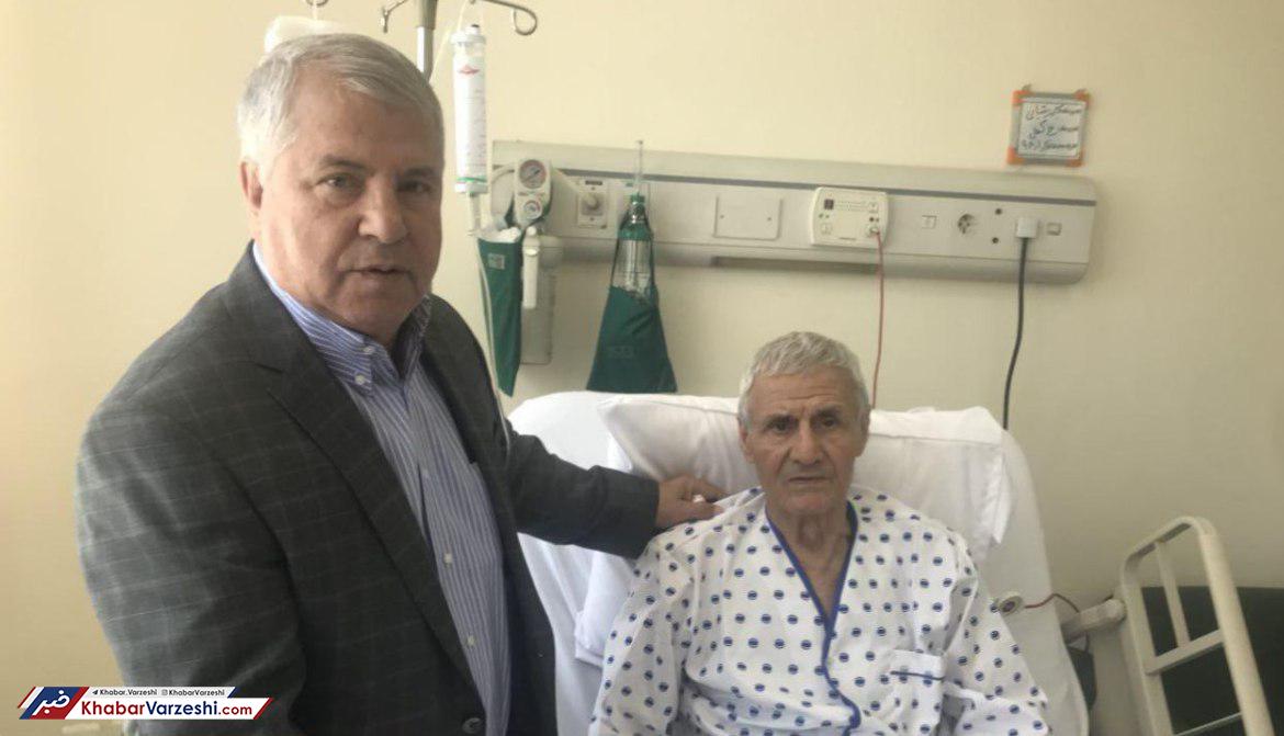 عکس| پروین به عیادت سرمربی اسبق تیم‌ملی رفت