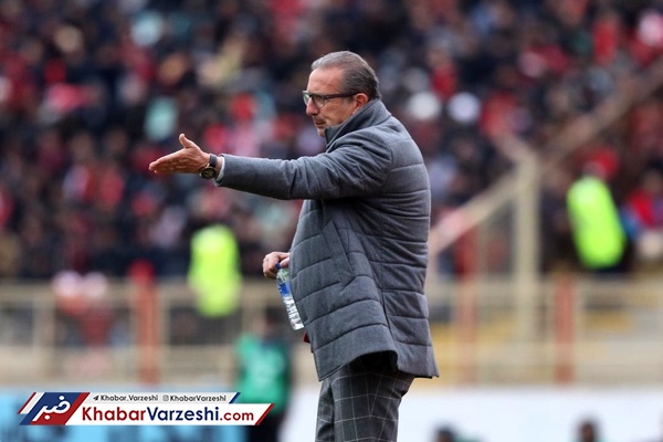 لیکنز: انتقادات از کاپیتان‌های تراکتور را قبول ندارم