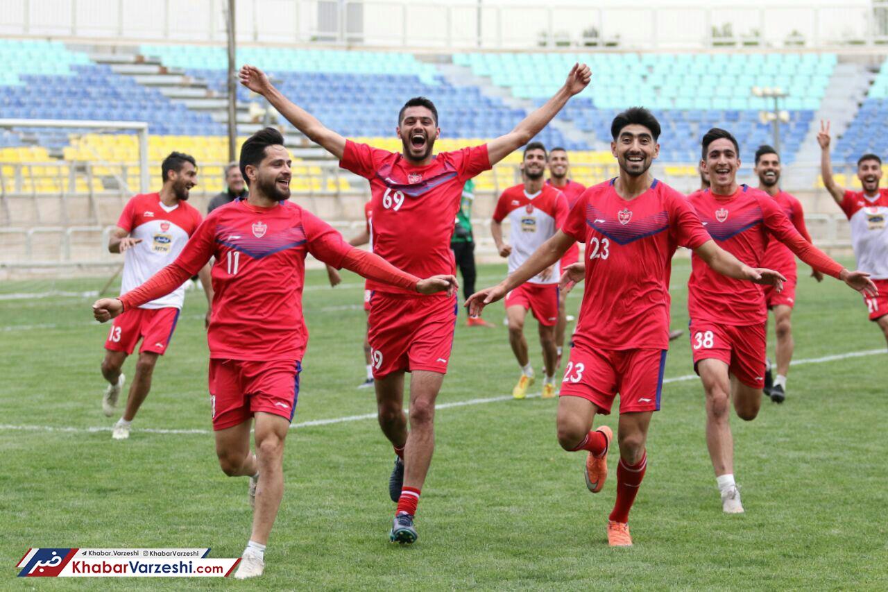 فتاحی: قانون اجازه نمی‌دهد زودتر به پرسپولیس جام بدهیم