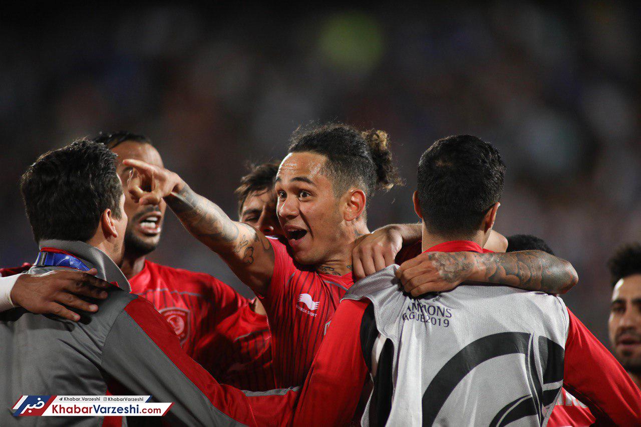 بازیکن دورگه الدحیل از جو سخت آزادی می‌گوید