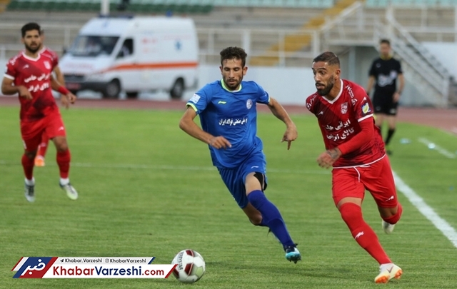 بازیکن استقلال خوزستان اخراج شد