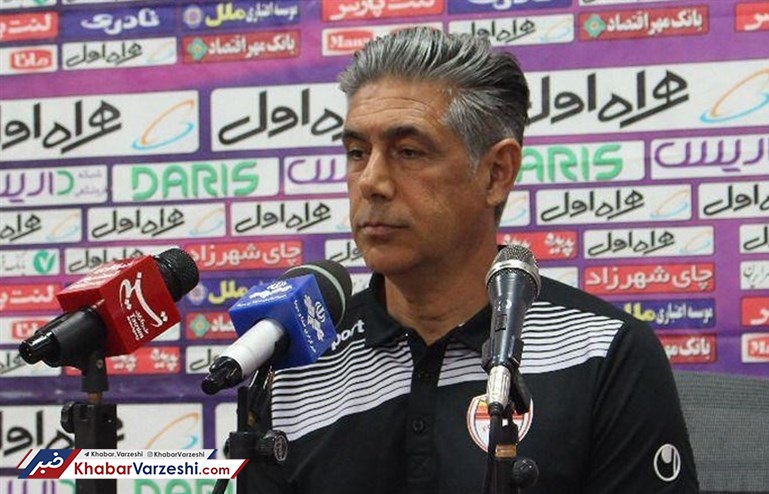 قطبی: در فوتبال ایران ۲۰ دقیقه توپ بیرون از زمین است و ۲۰ دقیقه هم دعواست