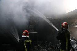 آتش سوزی در مجموعه انقلاب