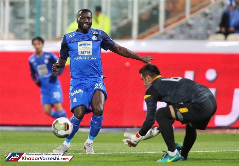 ایسما در آستانه جدایی از استقلال